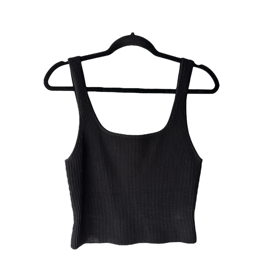Babaton Black Fitted Ribbed Scuba Crop Tank Top
